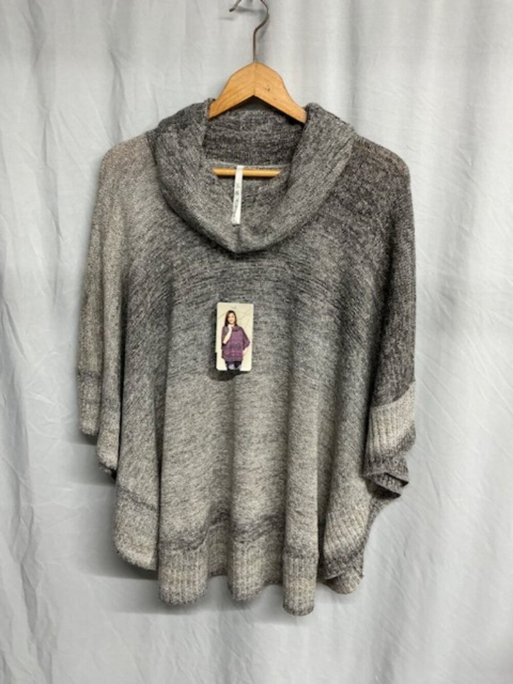 Women's Poncho Sweater - Large